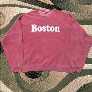 Vintage red heavyweight Boston sweatshirt
LARGE